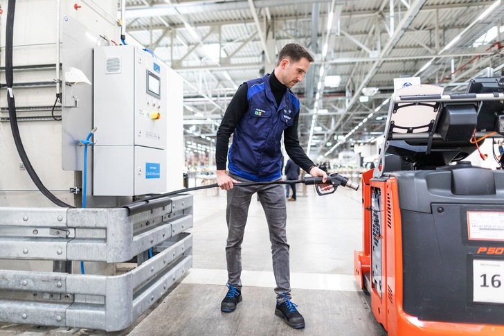 H2-Station für BZ-Gabelstapler bei Linde Material Handling 