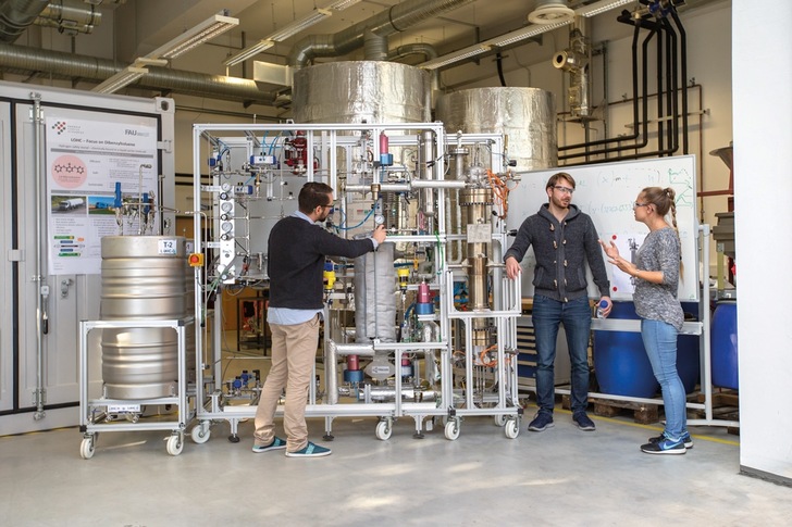 Der LOHC-One-Reaktor auf dem Energie Campus Nürnberg, der für eine effiziente Wasserstoffspeicherung konzipiert wurde, befindet sich noch im Aufbau