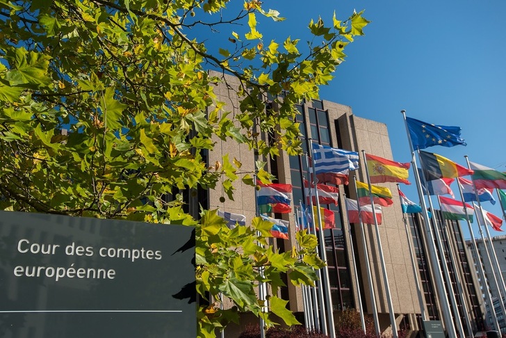 Der Europäische Rechnungshof in Luxemburg wacht über die Mittelverwendung der EU. Neben den jährlichen Berichten erstellt er auch Sonderberichte.