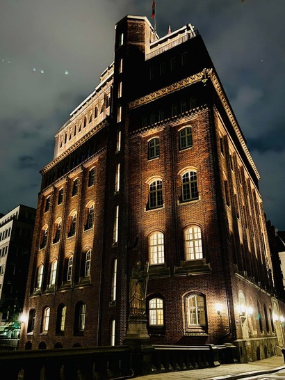 Der historische Laeiszhof am Nikolaifleet in Hamburg