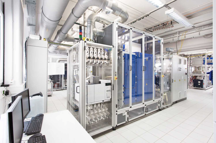 Thanks to 16 parallel units hte could screen the materials very quickly.  - © hte