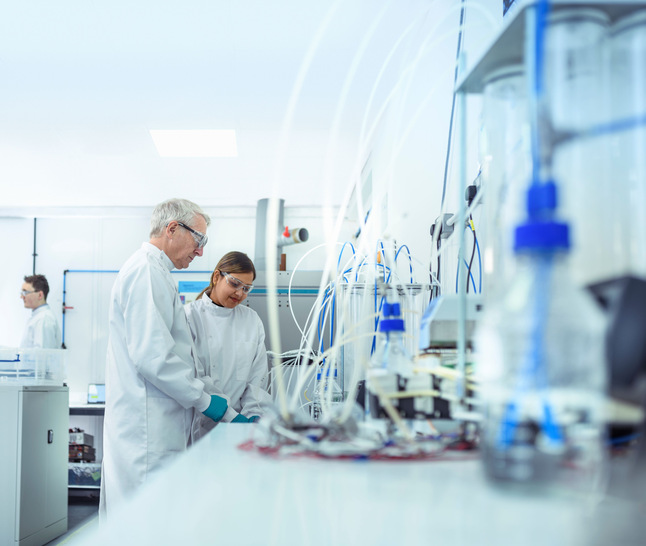 Labor bei James Cropper Advanced Materials.