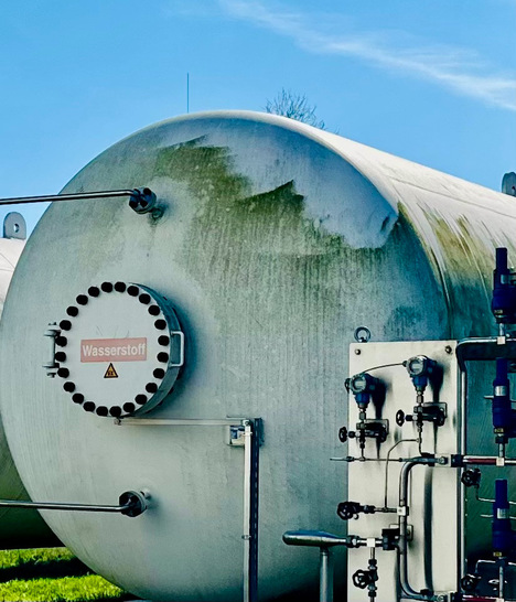 Der BDEW sieht im Wasserstoffsektor nicht nur einen Beitrag zur Klimaneutralität, sondern auch einen bedeutenden Wirtschaftsfaktor mit internationalem Wettbewerb. (Symbolbild)