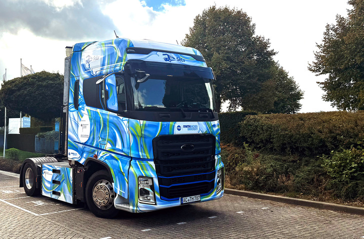 Der Prototyp hat nun eine Straßenzulassung und kann selbst zur Nutzfahrzeugmesse in Karlsruhe fahren.