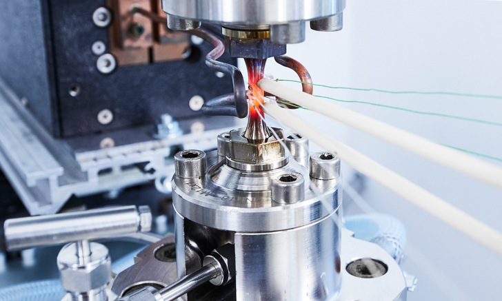Experimentelle Untersuchung der Ermüdungslebensdauer an Hohlproben bei Temperaturen bis 1000 °C und einem Wasserstoffinnendruck bis 250 bar.