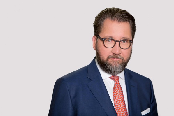 3-Dr.-Martin-Fuellenbach