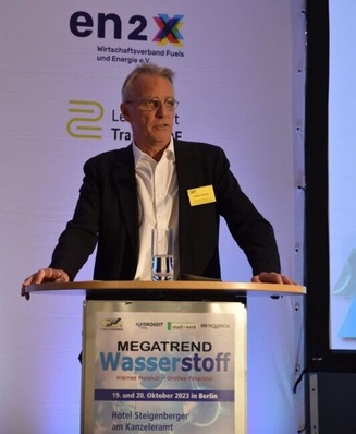 Stefan Wenzel während der Megatrend-Wasserstoff-Konferenz in Berlin