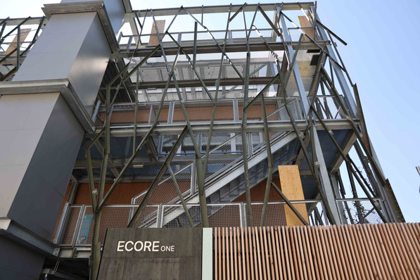 Der Ecore-One-Container (am unteren Bildrand) hat zwei Red Dot Awards für sein Design erhalten. 