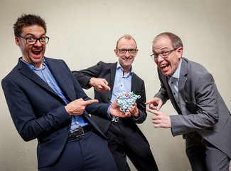 Eine „wilde“ Idee, drei Forscher und maximaler Freiraum: Das Förderprogramm Wildcard der Carl-Zeiss-Stiftung unterstützt Forschungsvorhaben mit Mut zum Risiko. v.l.: Prof. Moritz Kühnel, Prof. Hajo Kries und Prof. Johannes Kästner.