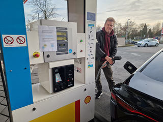 An vielen H2-Tankstellen der ersten Generation wird man ab Januar keinen Wasserstoff mehr tanken können. 